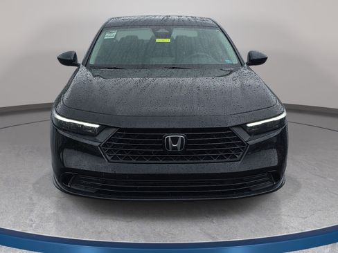 Used 2023 Honda Accord EX image 2
