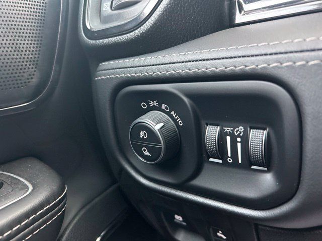 Used 2023 RAM 1500 Limited AWD/4WD image 19