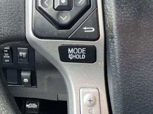 Used 2016 Toyota Tundra SR5 AWD/4WD image 21