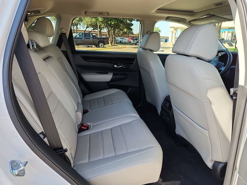 Used 2025 Honda CR-V EX-L image 10