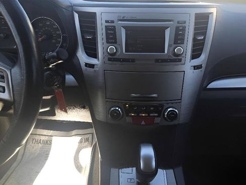 Used 2014 Subaru Outback 2.5i Premium AWD/4WD image 13