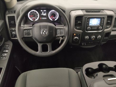 Used 2018 RAM 1500 Express image 22