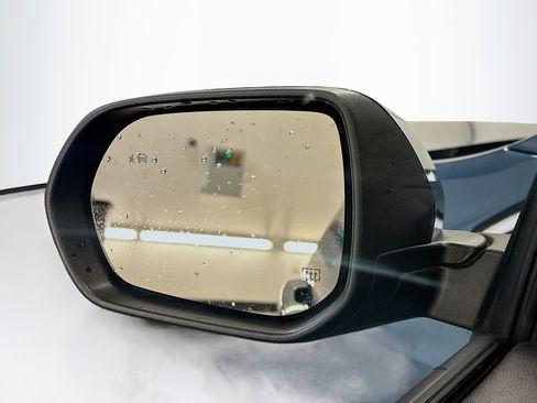 Used 2024 Chevrolet Traverse LS AWD/4WD image 16