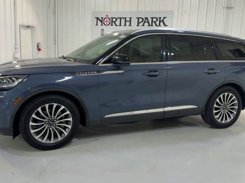 Used 2021 Lincoln Aviator Reserve w/ Equipment Group 201A image 6