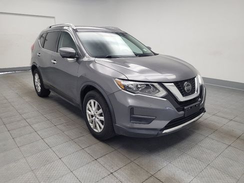 Used 2018 Nissan Rogue SV w/ Premium Package FWD image 13