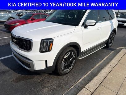 Certified 2023 Kia Telluride EX w/ EX Captain's Chair Package