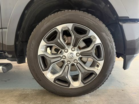 Used 2022 RAM 1500 Limited w/ Body-Colour Bumper Group AWD/4WD image 11