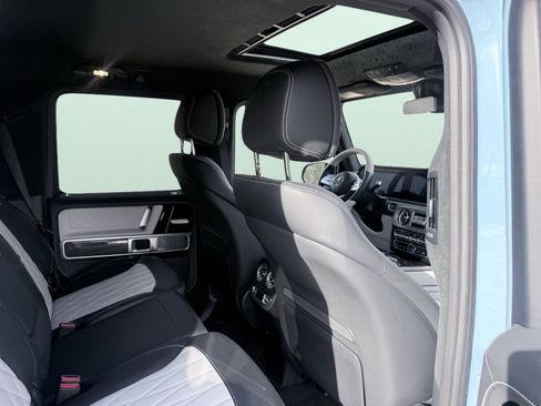 Used 2023 Mercedes-Benz G 550 image 42