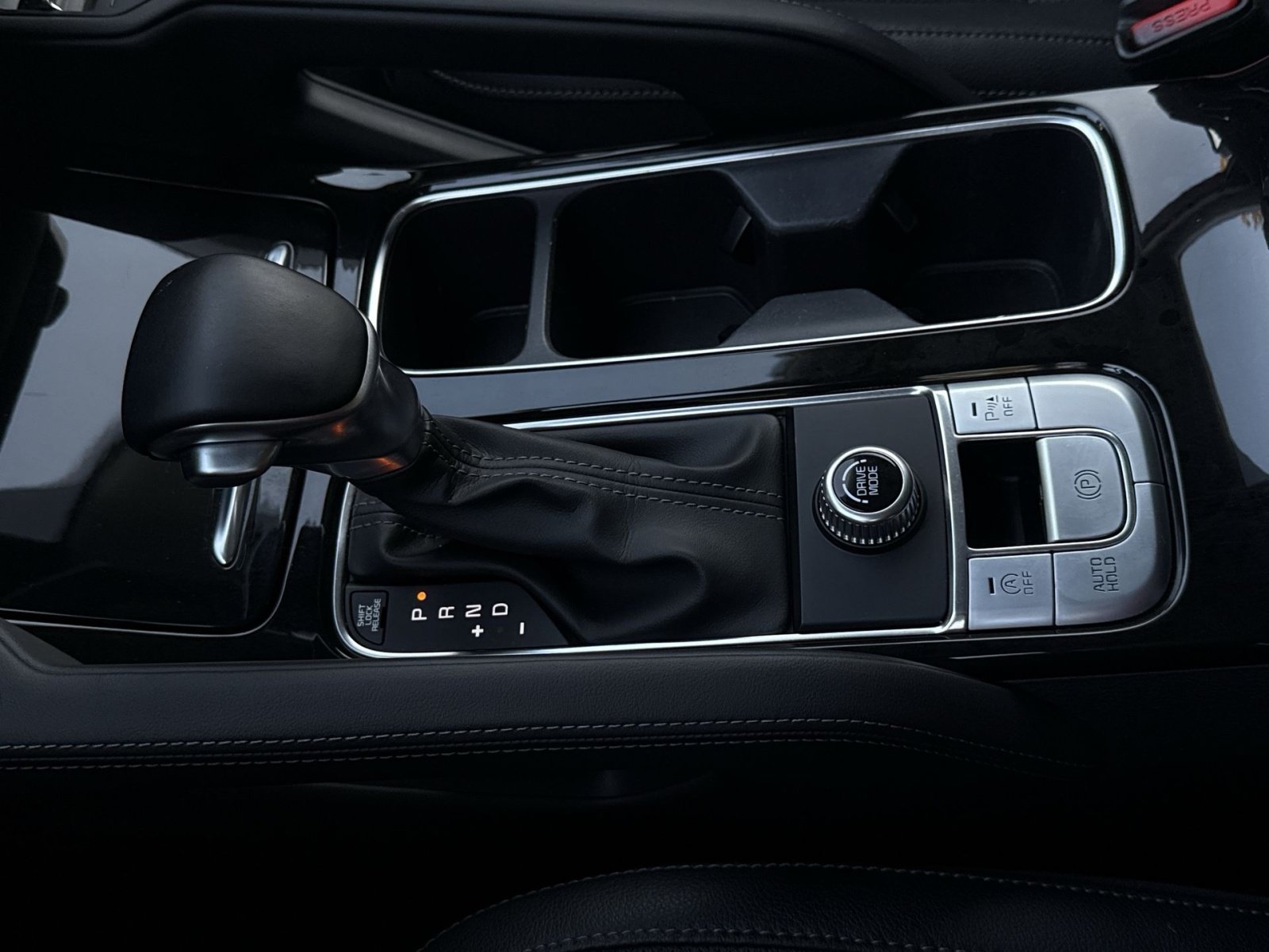 Used 2022 Kia Telluride EX w/ EX Premium Package FWD image 30