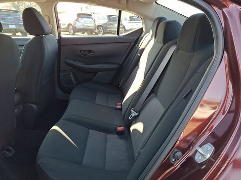 Used 2024 Nissan Sentra SV image 10