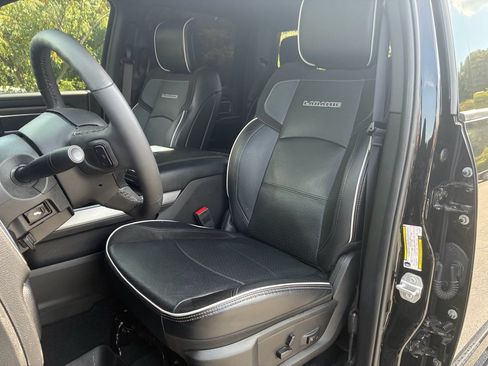 Used 2025 RAM 2500 Laramie w/ Night Edition AWD/4WD image 6