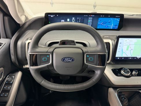 Certified 2025 Ford Expedition Max Active AWD/4WD image 16