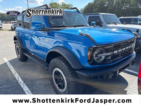 Used 2024 Ford Bronco Outer Banks w/ Sasquatch Package AWD/4WD image 1