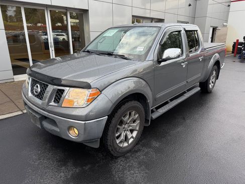 Used 2016 Nissan Frontier SL image 8