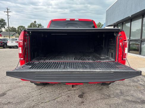 Used 2018 Ford F150 XLT w/ Equipment Group 302A Luxury AWD/4WD image 9