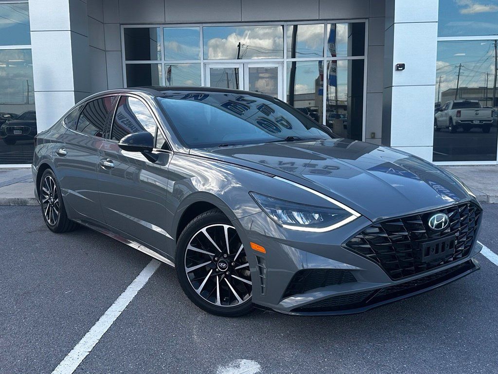 Used 2020 Hyundai Sonata SEL Plus w/ Tech Package FWD image 2