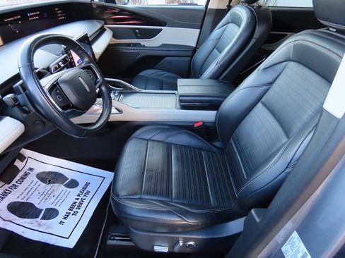 Used 2024 Lincoln Nautilus Reserve image 38
