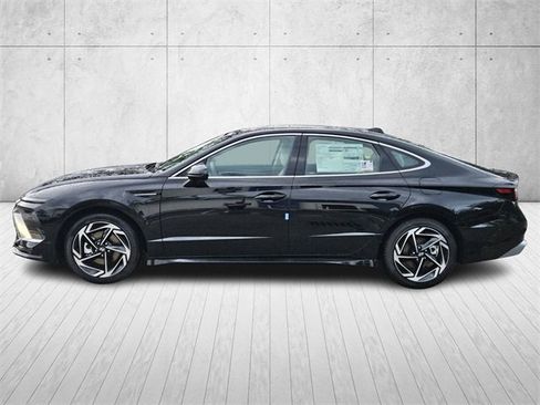 New 2026 Hyundai Sonata SEL image 2