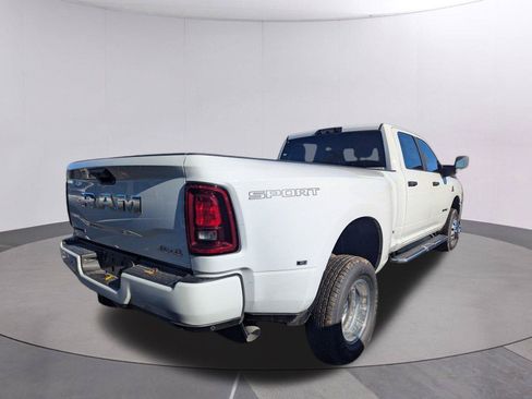 New 2026 RAM 3500 Big Horn AWD/4WD image 5