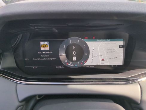 Used 2024 Land Rover Range Rover Evoque S image 18