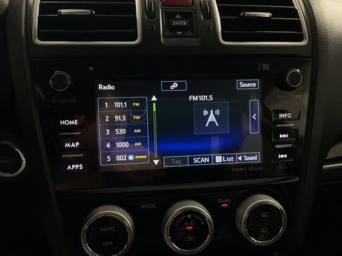 Used 2017 Subaru Forester 2.5i Touring AWD/4WD image 26
