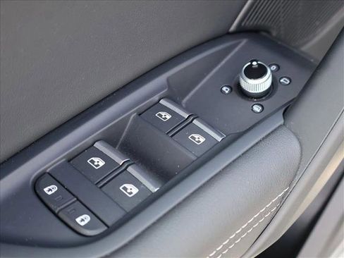 Used 2022 Audi Q5 2.0T Premium Plus AWD/4WD image 12