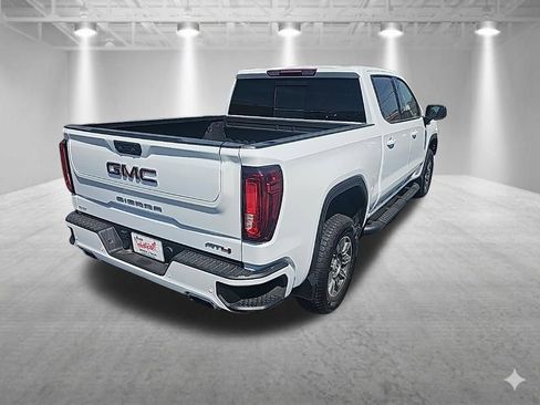 Certified 2024 GMC Sierra 1500 AT4 w/ AT4 Preferred Package AWD/4WD image 3