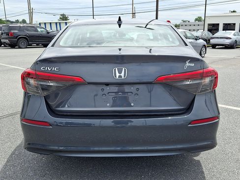Certified 2024 Honda Civic EX image 5