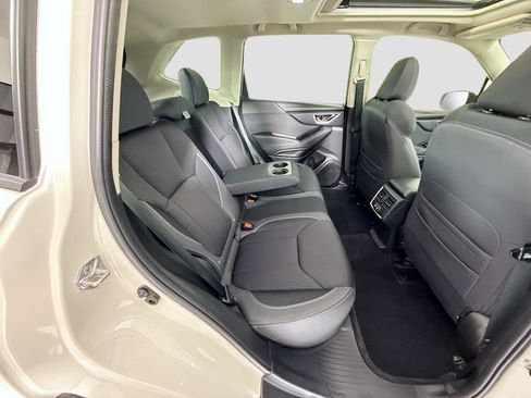 Used 2022 Subaru Forester Premium AWD/4WD image 22