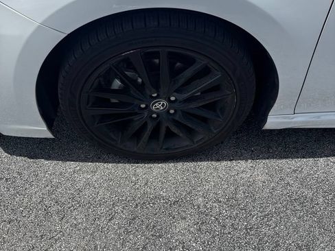Used 2022 Toyota Camry XSE FWD image 7