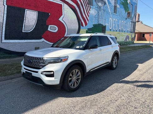 Used 2020 Ford Explorer Limited image 2
