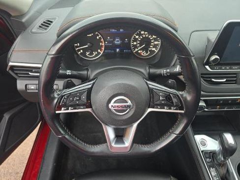 Used 2020 Nissan Altima 2.5 SR FWD image 9