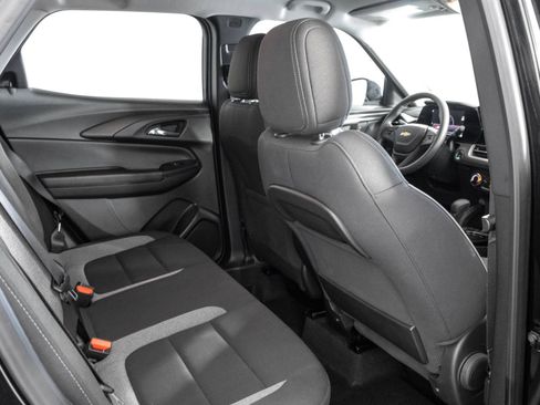 Used 2026 Chevrolet TrailBlazer LS w/ LS Convenience Package FWD image 38