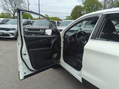 Used 2020 Nissan Rogue Sport S AWD/4WD image 11