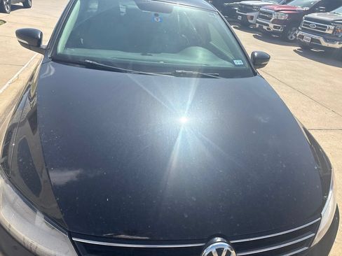 Used 2017 Volkswagen Jetta SE FWD image 7