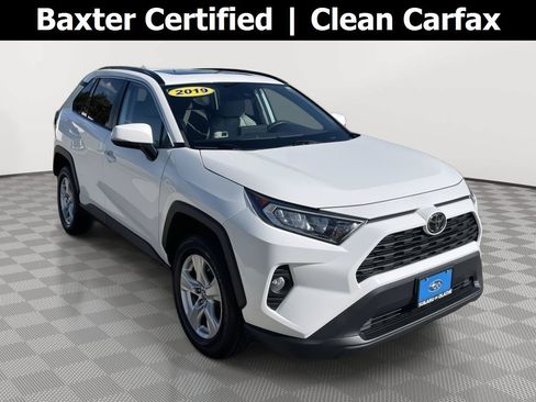 Used 2019 Toyota RAV4 XLE FWD image 1