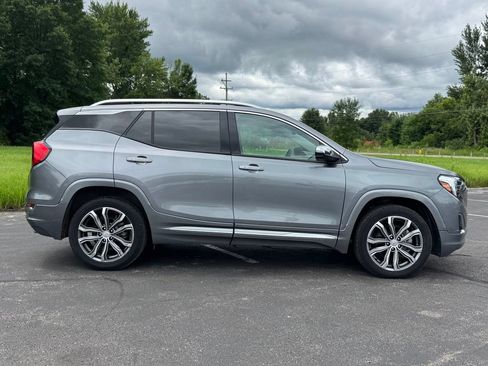 Used 2019 GMC Terrain Denali AWD/4WD image 4