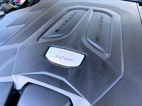 Used 2019 Porsche Cayenne image 31