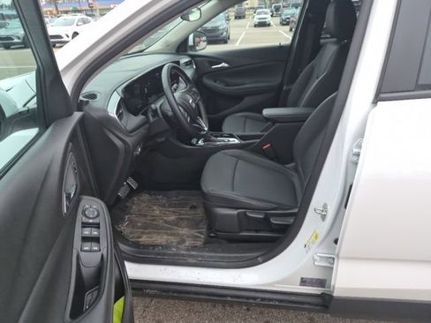 Used 2024 Buick Encore GX Preferred image 12