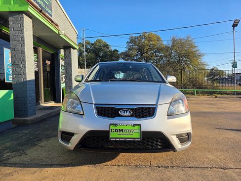 Used 2010 Kia Rio5 w/ Value Pkg image 5