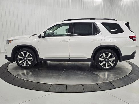 Certified 2024 Honda Pilot Elite image 34