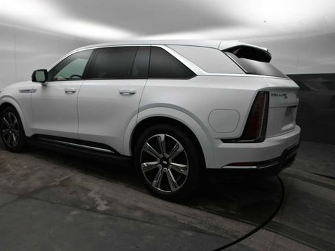 New 2025 Cadillac Escalade IQ Luxury 2 image 7