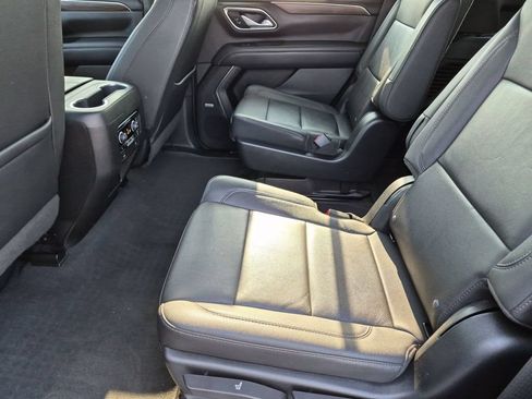 Used 2022 Chevrolet Tahoe LT w/ LT Signature Plus Package AWD/4WD image 31