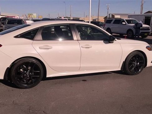 Used 2024 Honda Civic Sport image 2