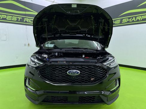 Used 2022 Ford Edge ST w/ Equipment Group 401A AWD/4WD image 4
