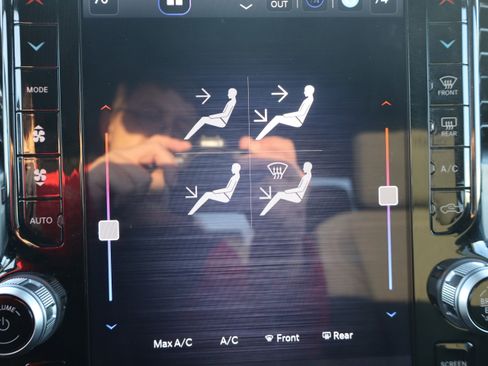 Used 2024 RAM 2500 Big Horn w/ Night Edition image 21