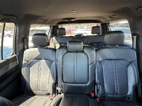 Used 2023 Jeep Wagoneer L Series II image 15