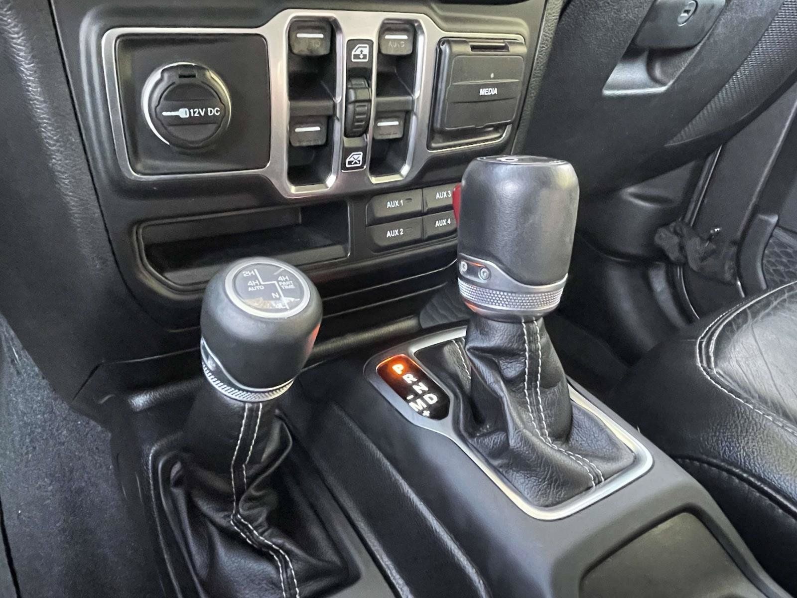 Used 2019 Jeep Wrangler Unlimited Sahara AWD/4WD image 33