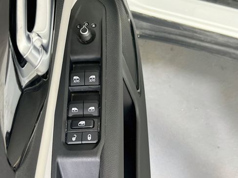 Used 2022 Jeep Compass Limited AWD/4WD image 17