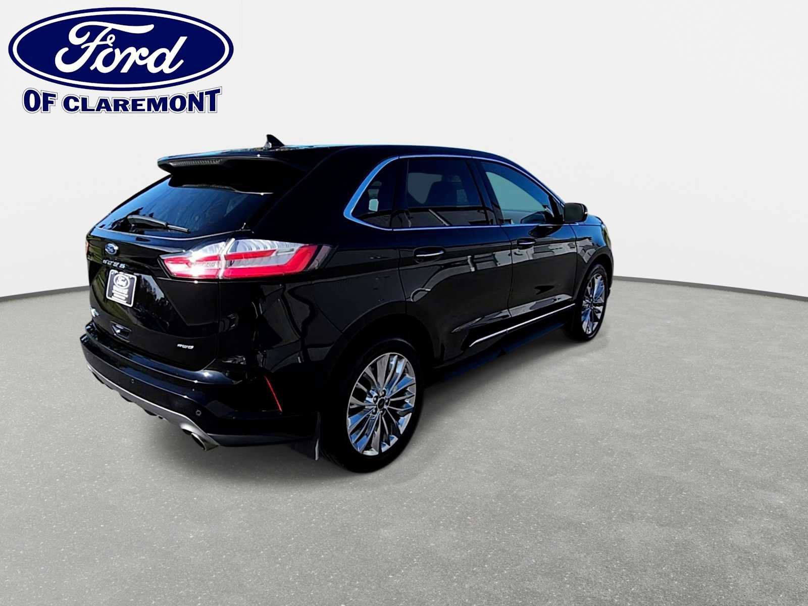 Used 2023 Ford Edge Titanium w/ Equipment Group 301A AWD/4WD image 8